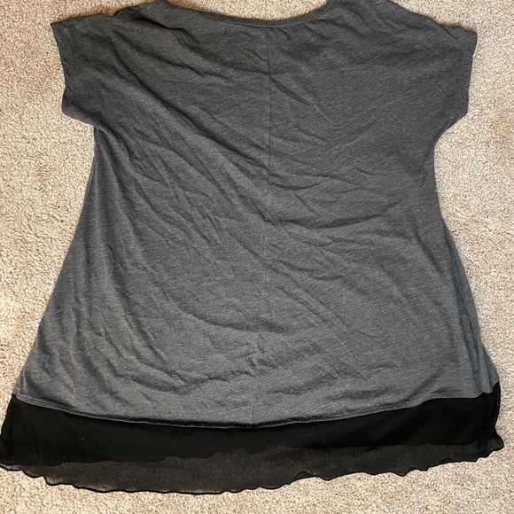 Abercrombie high to low flowy top - Picture 3 of 3